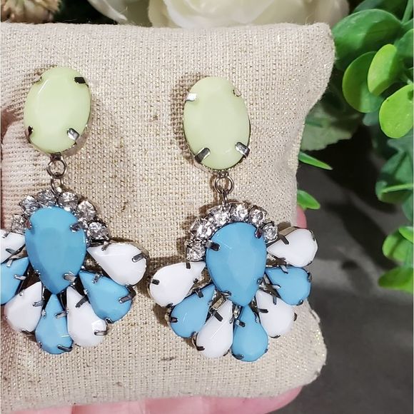 Loft statement blue white green drop earrings - Picture 3 of 4
